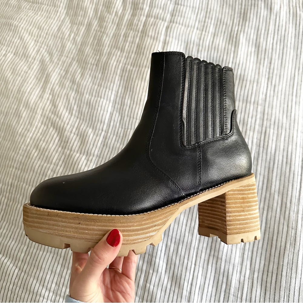 Oasis Society Black Platform Boots